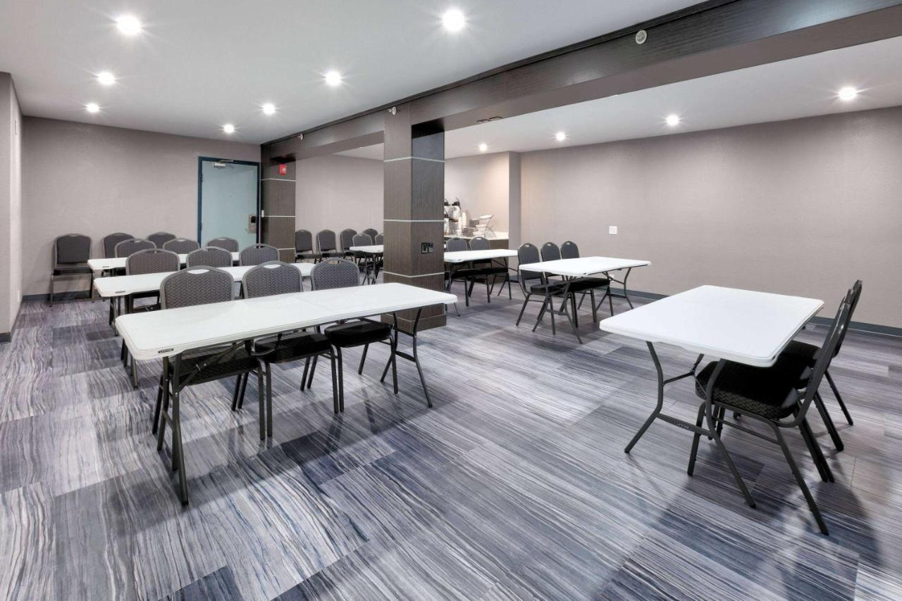 Baymont By Wyndham Chattanooga Eastridge Hotel