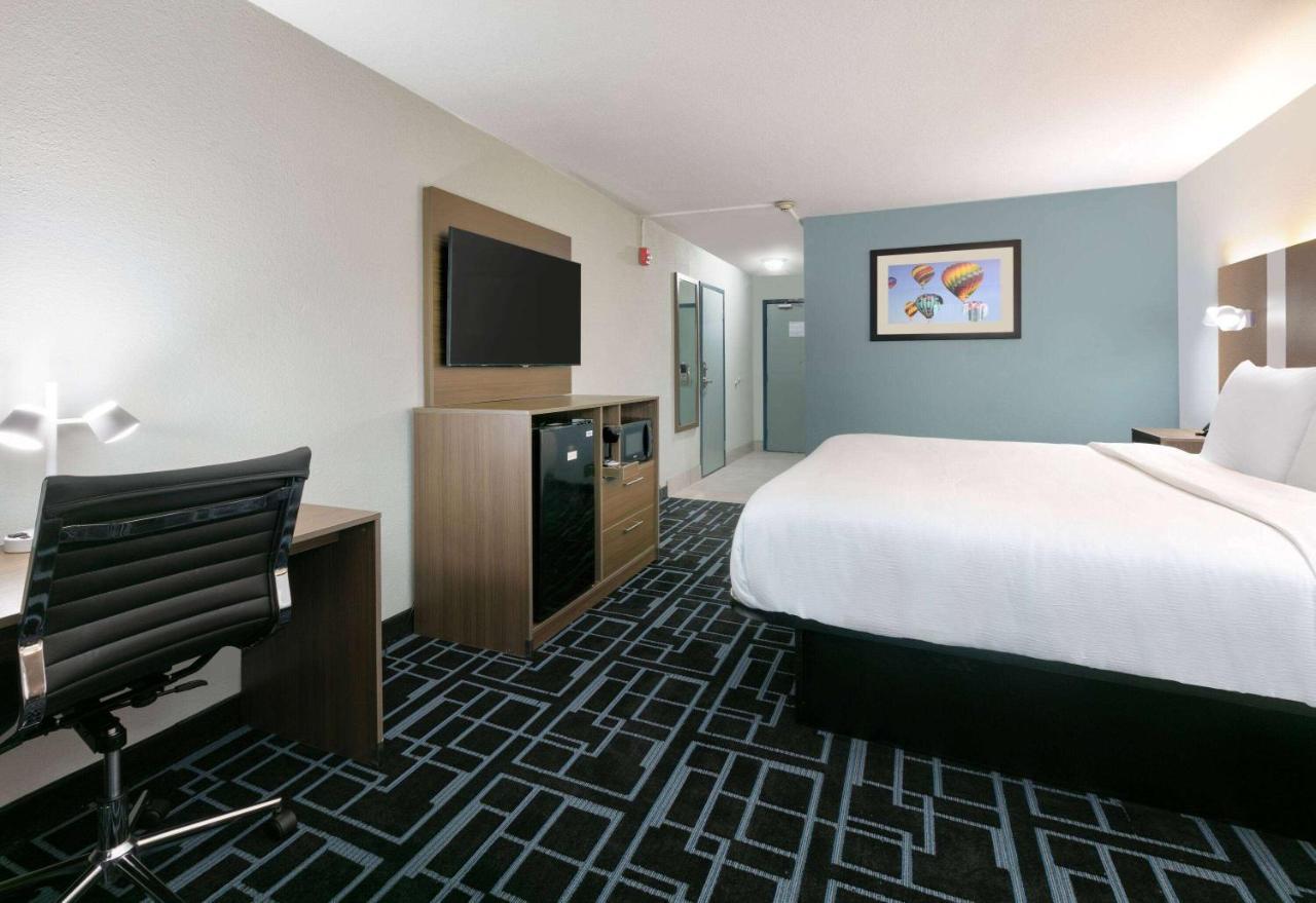 Hotel Baymont By Wyndham Chattanooga Eastridge 2*